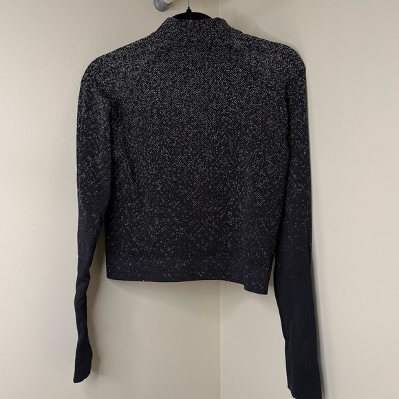 Lululemon RestLess Cropped Half Zip – Herringbone Fade Black & White Long Sleeve - Picture 6 of 9